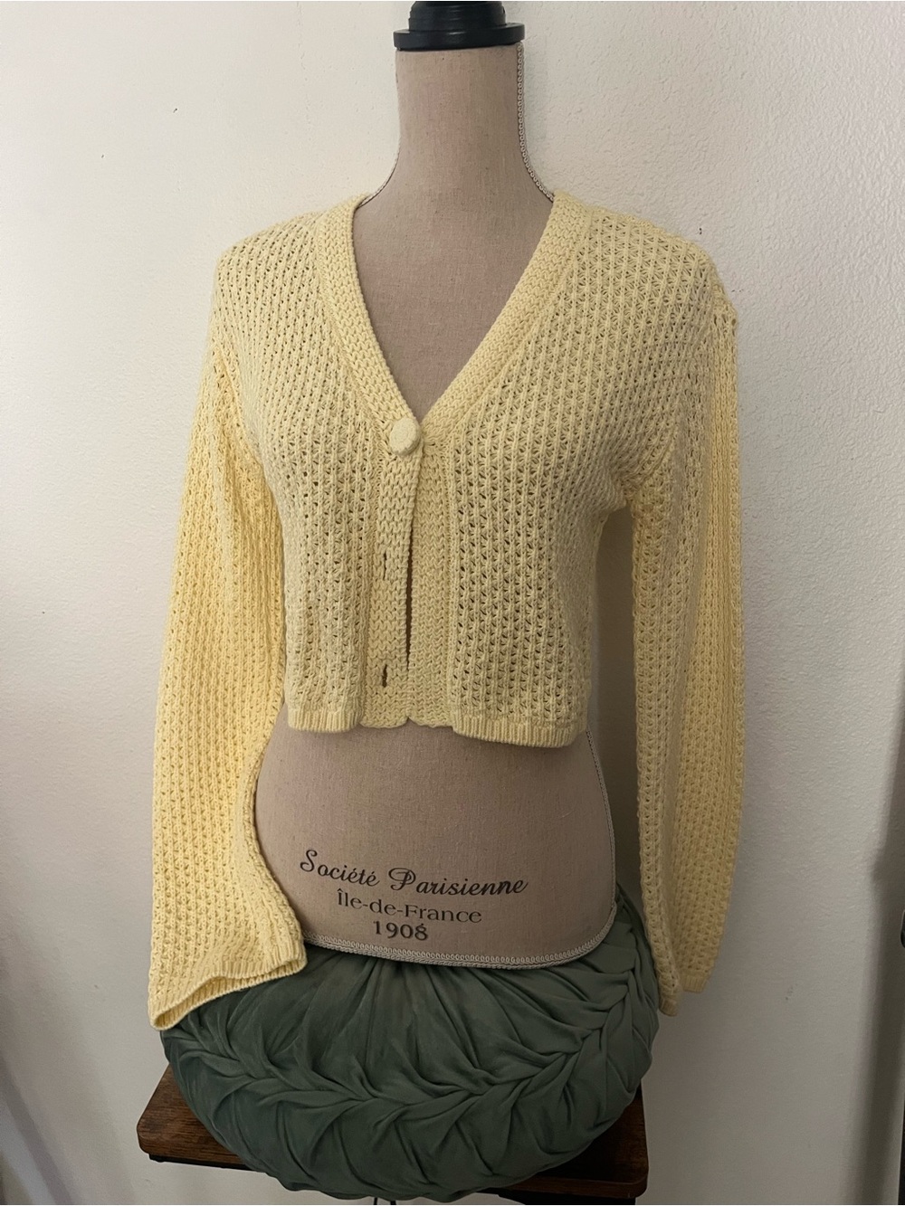 Pink Rose Pastel Yellow Cropped V-Neck Knit Cardigan
